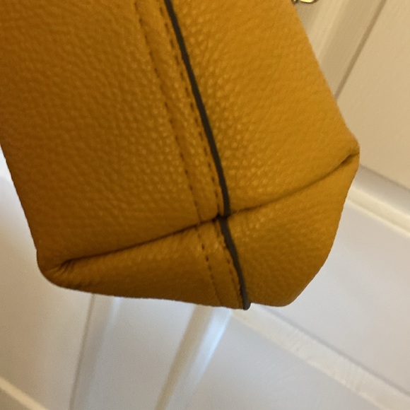 Steve Madden Purse - Picture 6 of 8